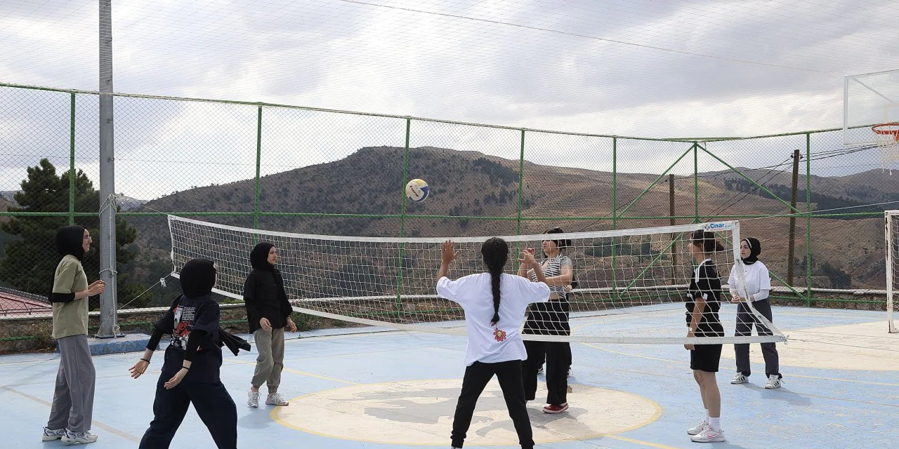 Konya'da öğrencilerin merakla beklediği kayıtlar başlıyor