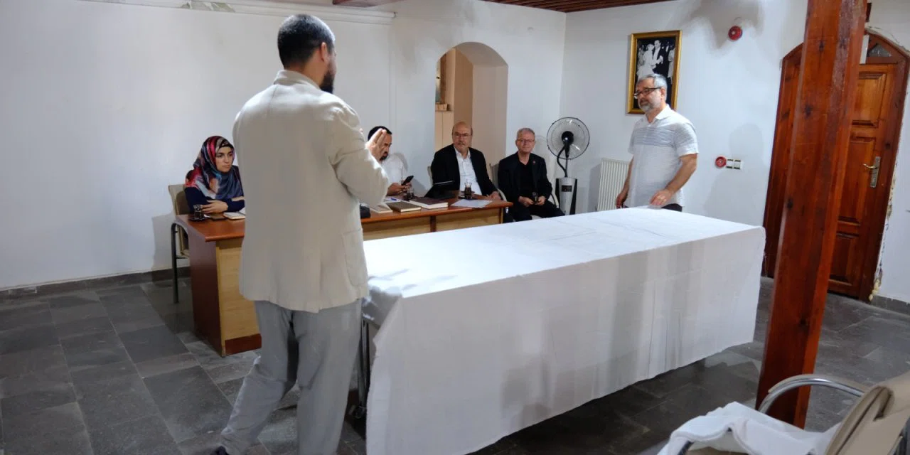 Konya'da işe girmek isteyenler cenaze yıkadı. Belediye Gassal alacak