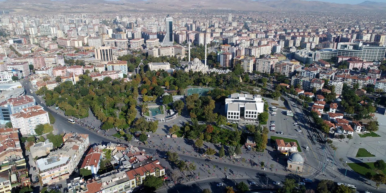 Konya'daki dev parklar afet üssü olacak! Barınma altyapısı; helikopter pisti, sağlık merkezleri yapılacak