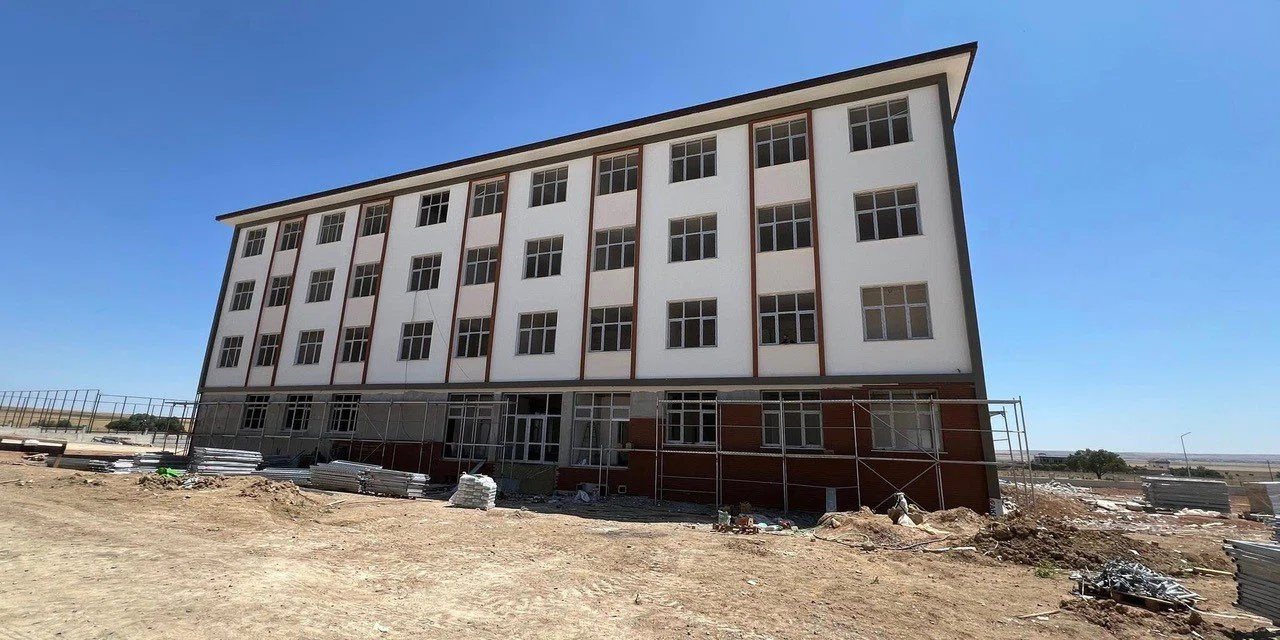 Konyalı bakanın ismi bu okulda yaşatılacak. Yeni Fen lisesi açılıyor