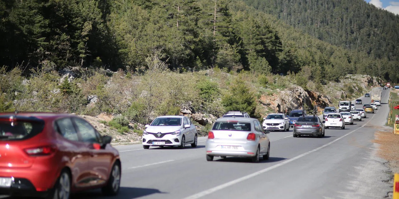 Konya-Antalya otoyolunda trafik durduruldu! Kontrollü patlamalar gerçekleşecek