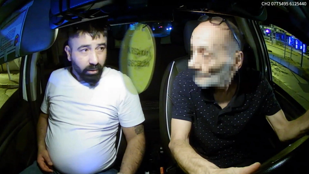 Önce taksiciyi darp etti, sonra aracı çaldı.