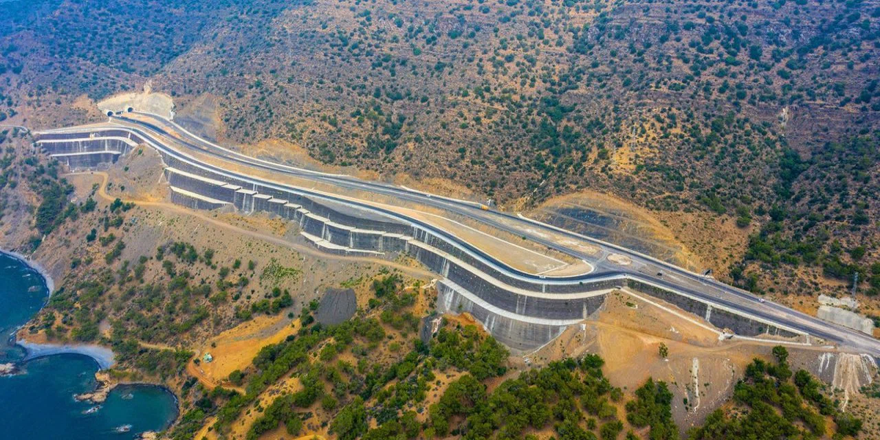 Konya'dan Mersin'e ve Antalya'ya ulaşmak çok kolay. Yollar konforlu hale geldi
