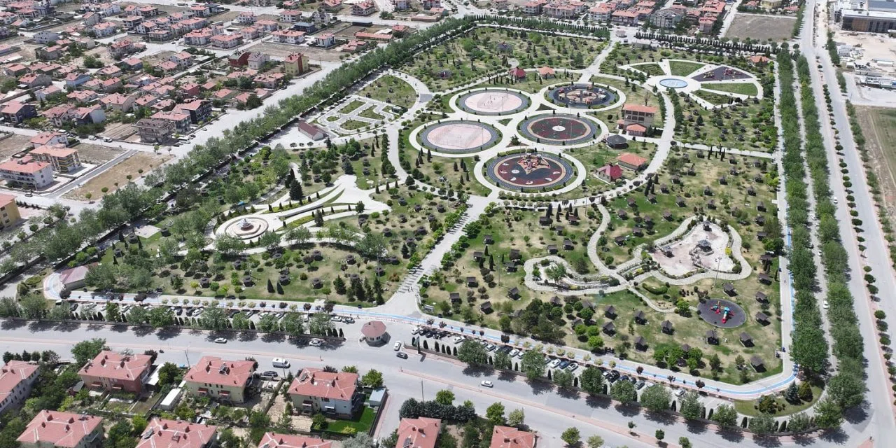 Karatay'ın park ve bahçeleri hafta sonlarının vazgeçilmezi oldu