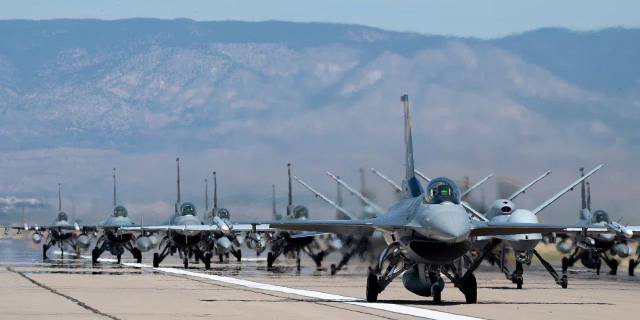 Türkiye'nin parasıyla alamadığı F-16'lar Romanya'ya ücretsiz verilecek