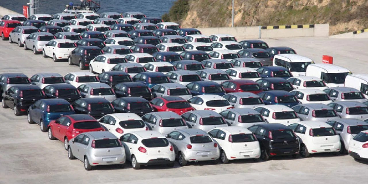 Türkiye'de İkinci Elde En Hızlı Değer Kaybeden Otomobiller