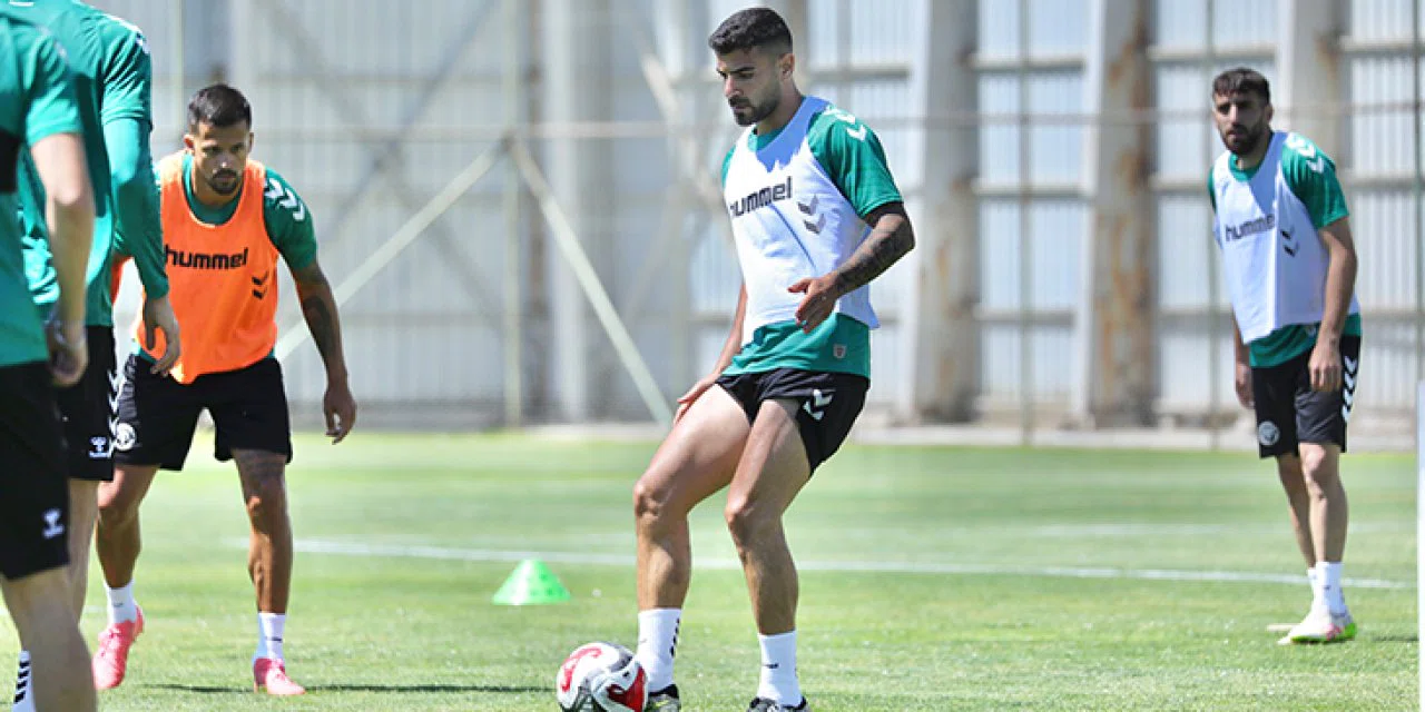 Konyaspor’da gidenler tamam, sıra gelecek isimlerde! Gözler transfere çevrildi
