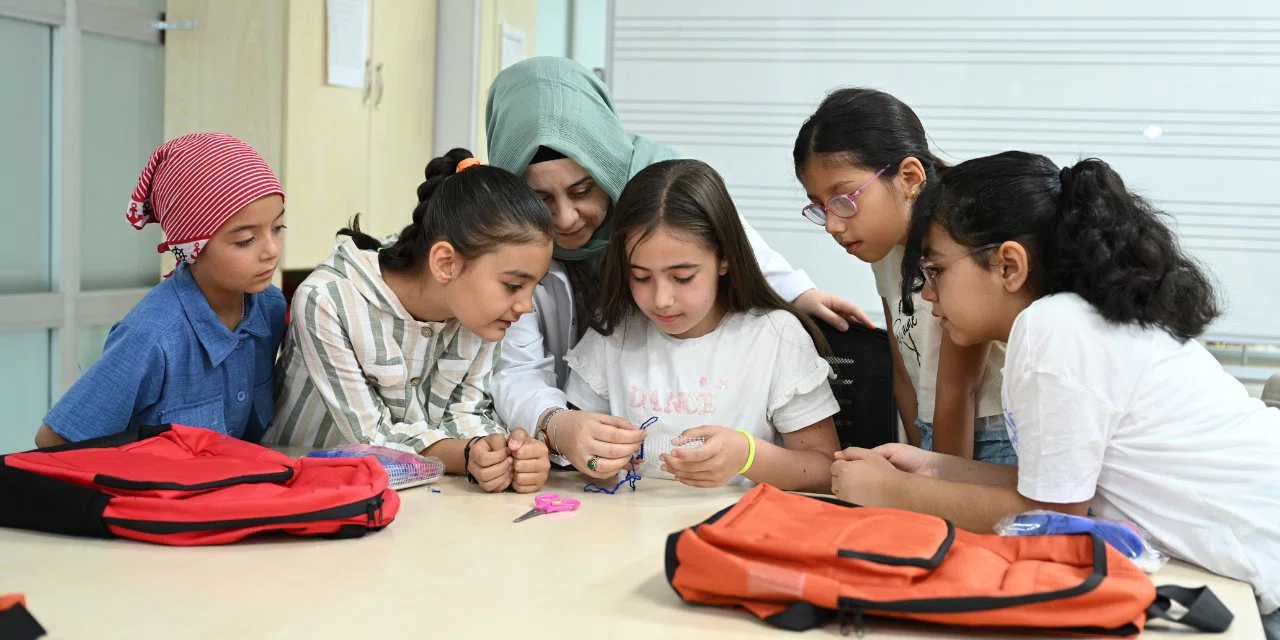 Konya'da genç KOMEK kapılarını açtı: 20 binden fazla öğrenci eğitim görecek