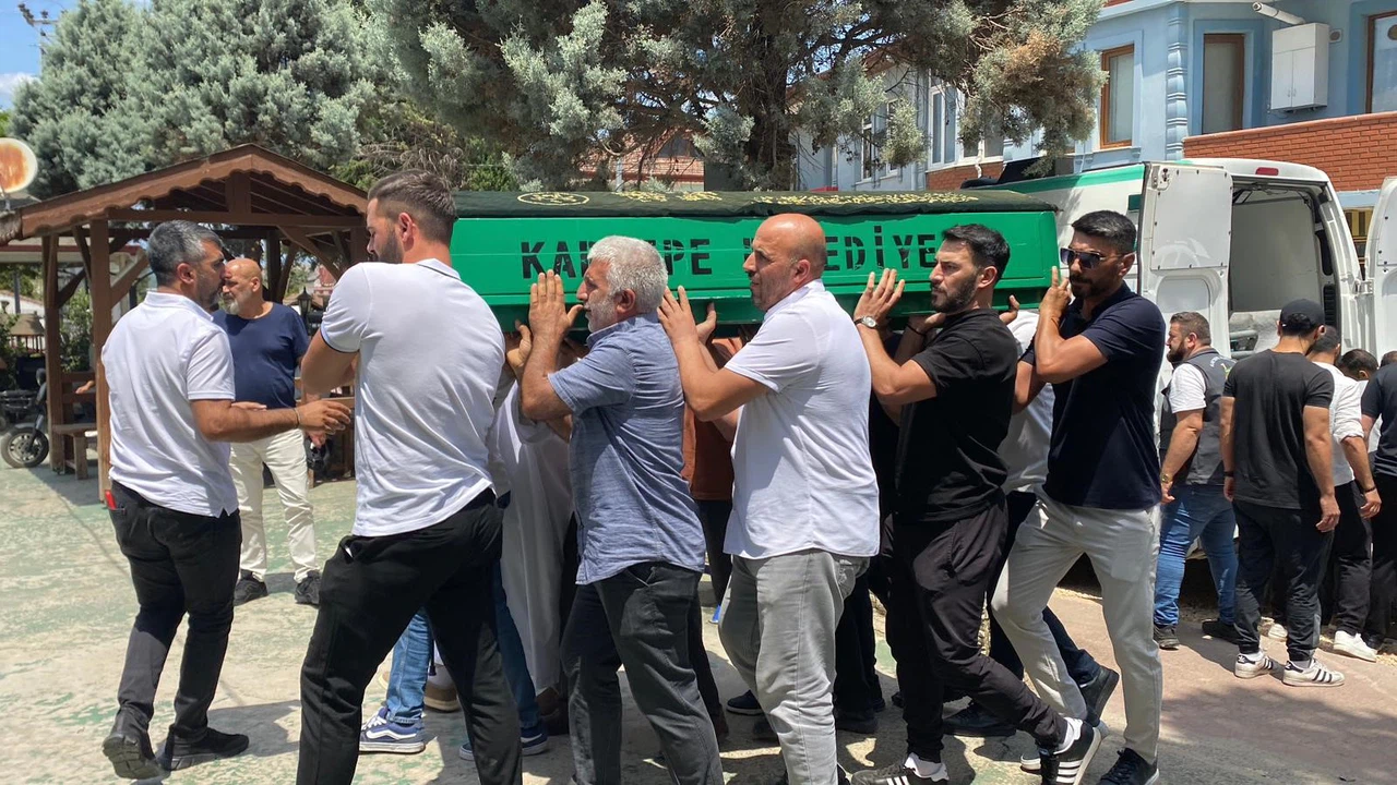 Amcaları tarafından öldürülen kardeşler son yolculuklarına uğurlandı