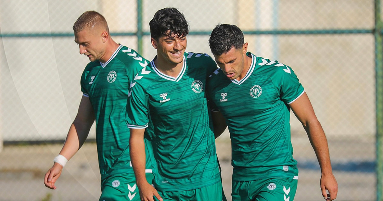 Konyaspor’un kadrosunda kaç yabancı futbolcu var?