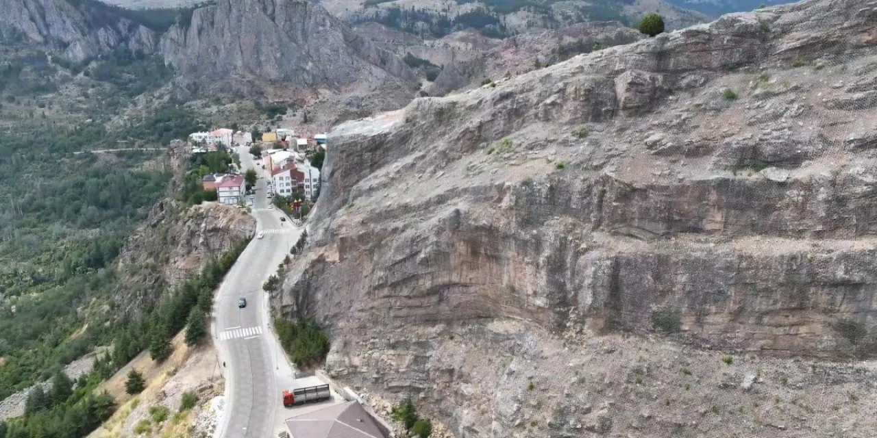Türkiye'nin dağları çelikten ağlarla örülüyor