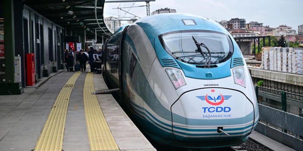 Bilecik'te yangın: Ankara-İstanbul YHT seferlerinde gecikme