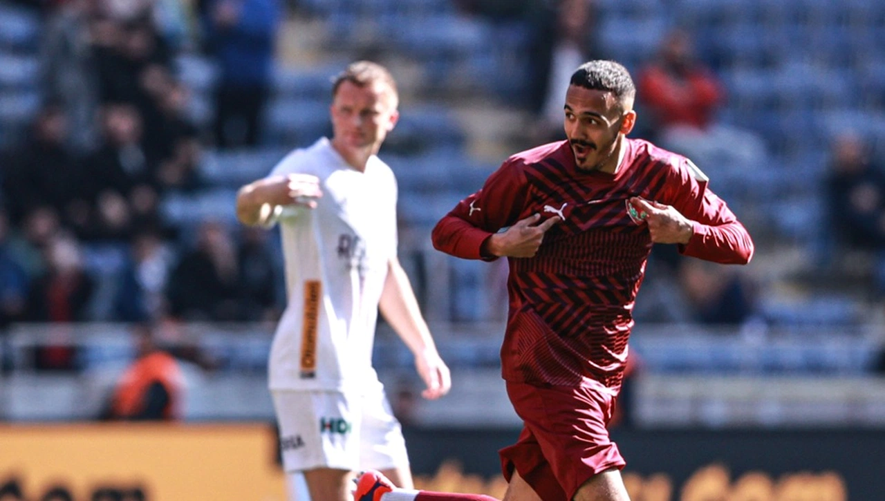 Konyaspor’dan Michalak ve Boutobba açıklaması