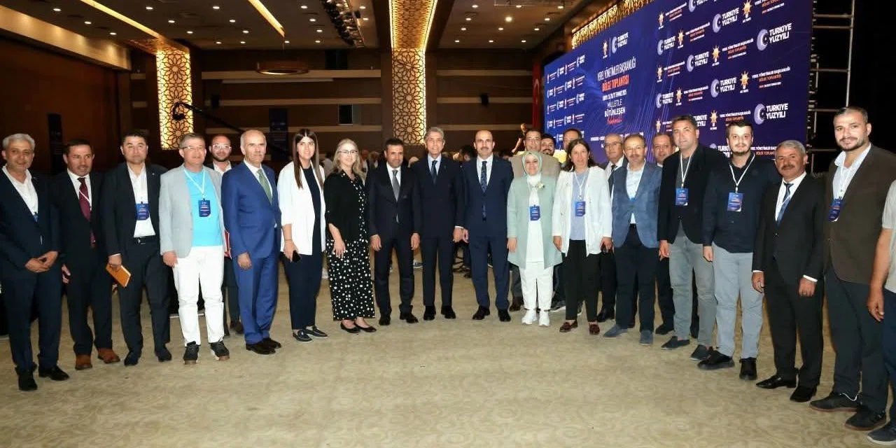 Konya'nın örnek belediyeciliği Yerel Yönetimler Kampı’nda merceğe alındı