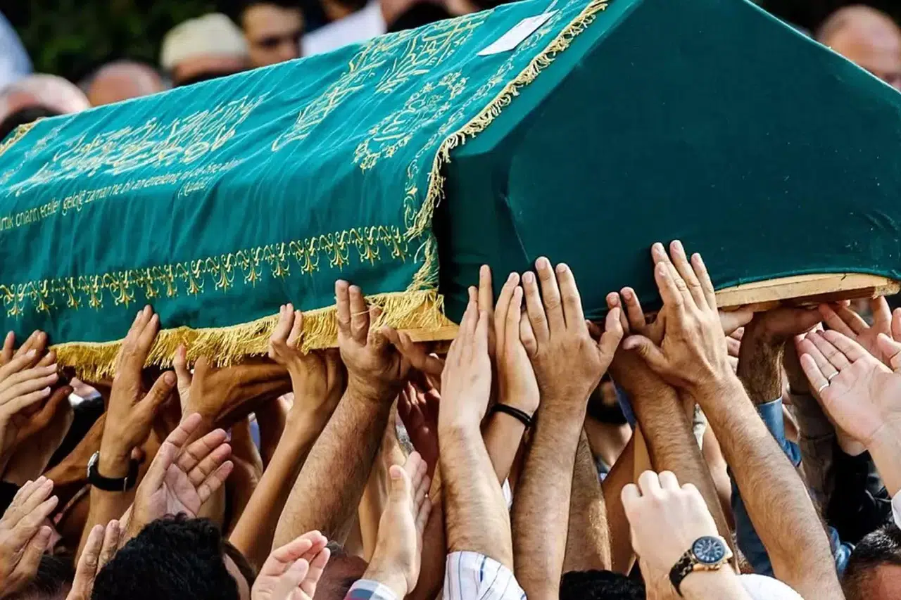 Konya siyaset camiasının acı günü. Abdülkadir Geylani vefat etti
