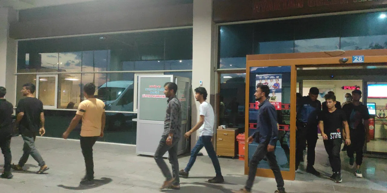 Konya'da 8 düzensiz göçmen yakalandı