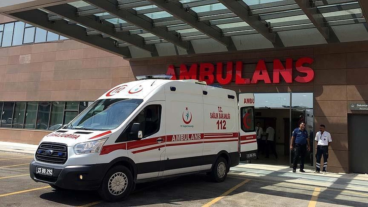 Sevgililerin babaları arasında çıkan kavga kanlı bitti