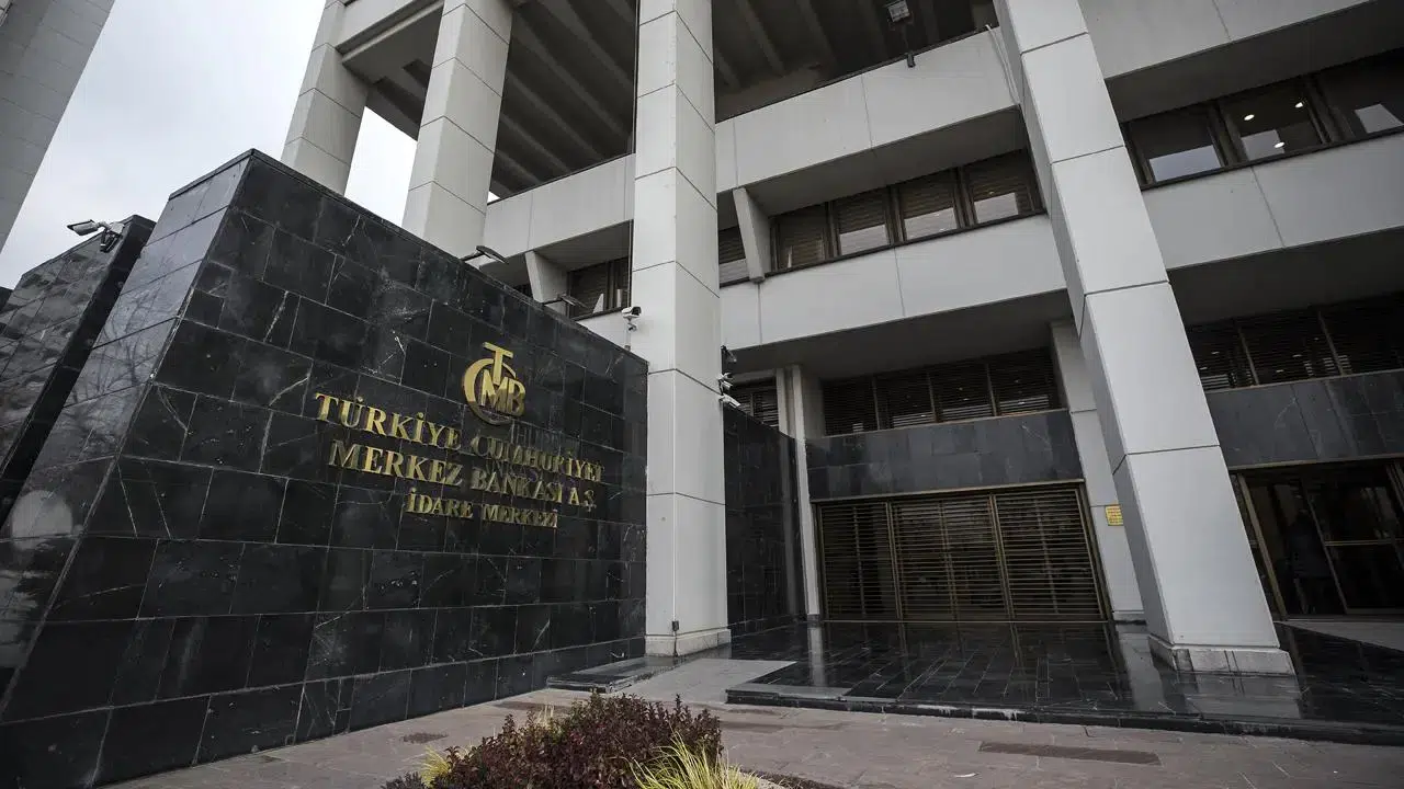 Merkez Bankası'nın 'kart ihalesi': TCMB eski Başkan Yardımcısı da tutuklandı