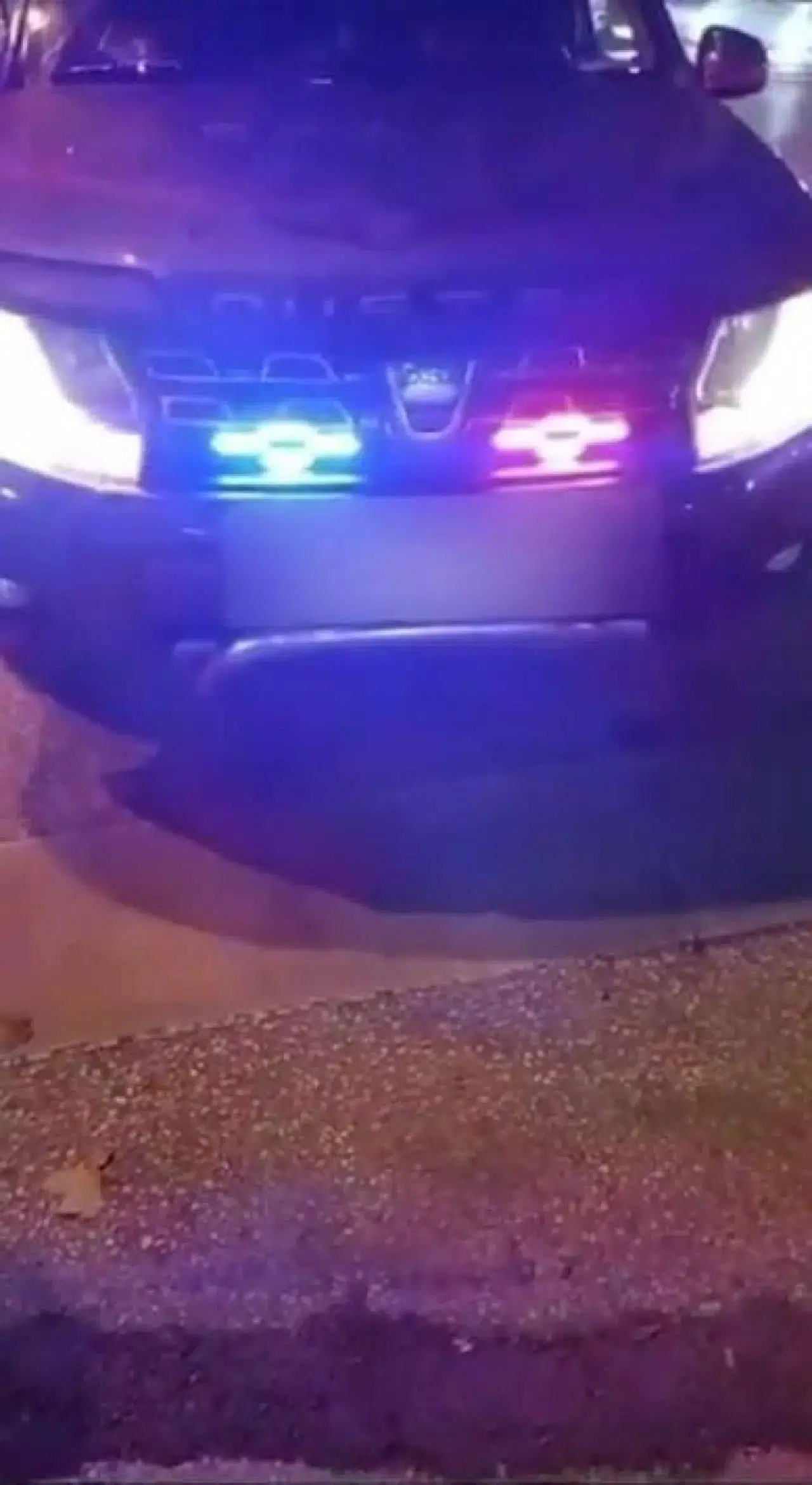 Çakarlı arabayla polis merkezine gittiler: Yedikleri cezayla şok oldular