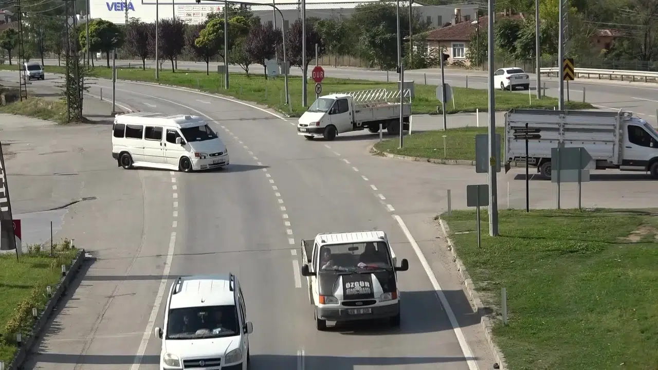 350 bine yakın nüfusu var trafiğe kayıtlı taşıt sayısı 161 bini geçti