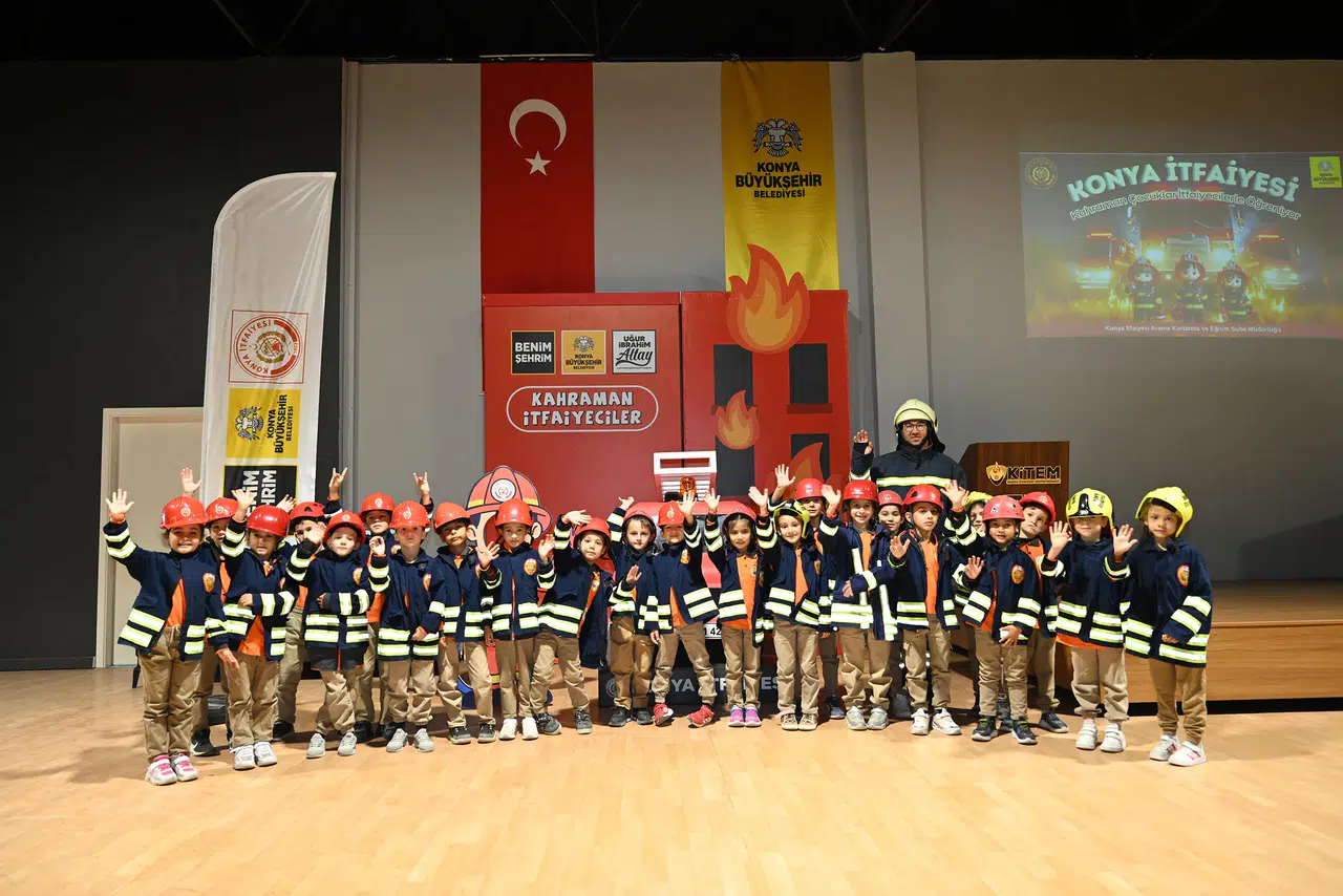 Konya'daki öğrenciler geleceğe güvenle hazırlanıyor: Eğitimler sürüyor