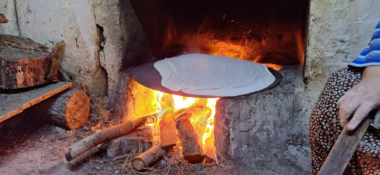 Konyalı kadınların tatlı telaşı başladı: Yufkalar kışa hazırlanıyor
