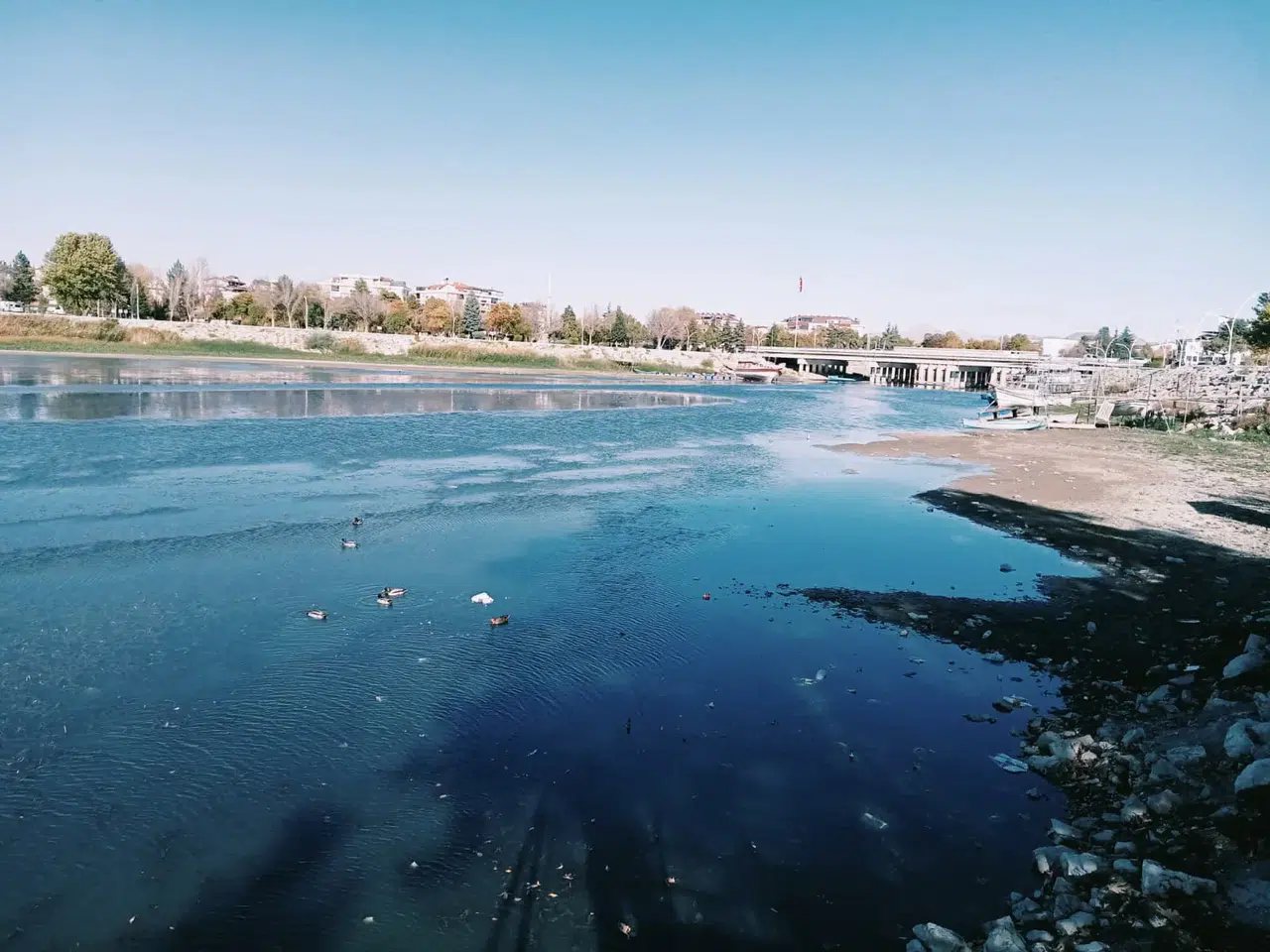 Konya'da hüzünlü manzara: Beyşehir can suyu bekliyor