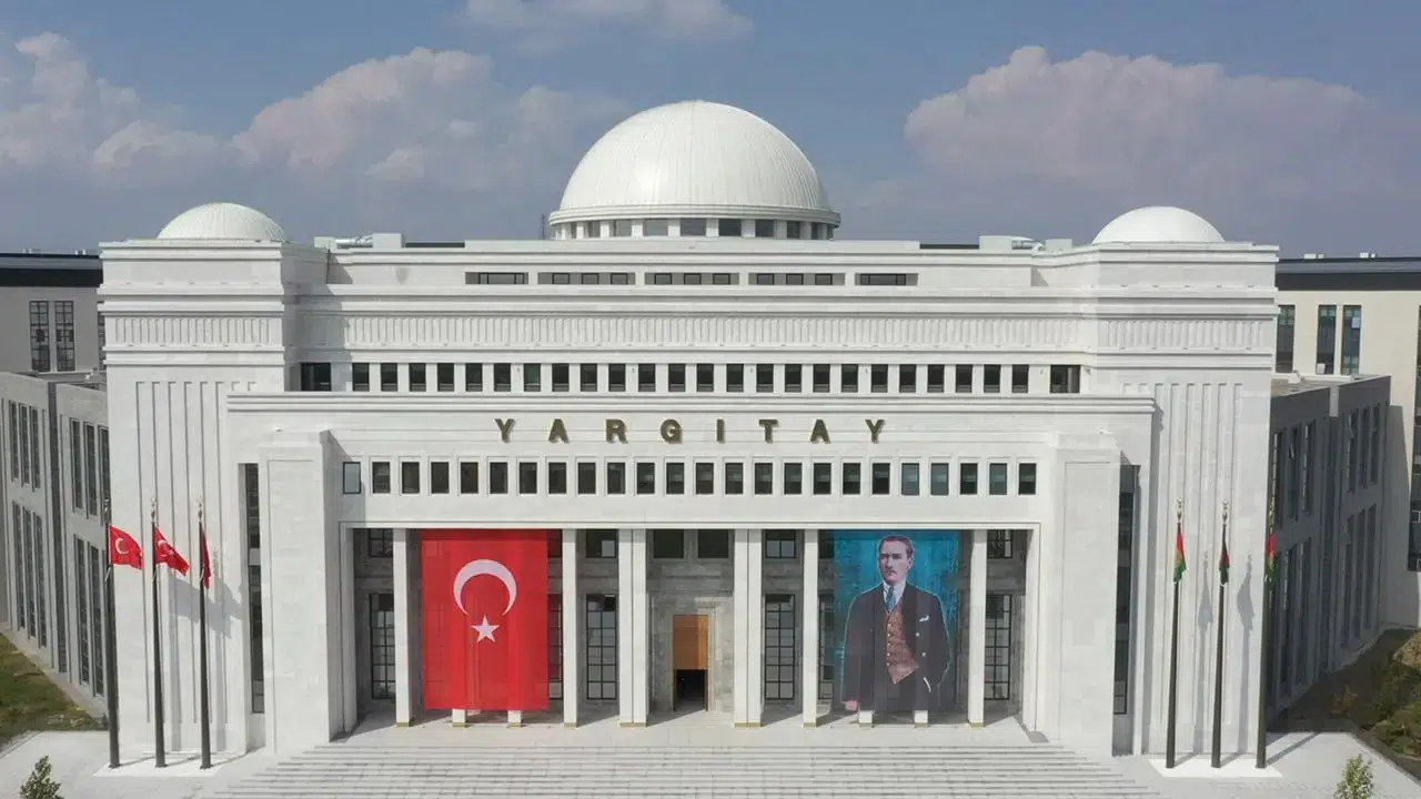 Tartıştığı eşini arabada alıkoyan kocaya şok ceza