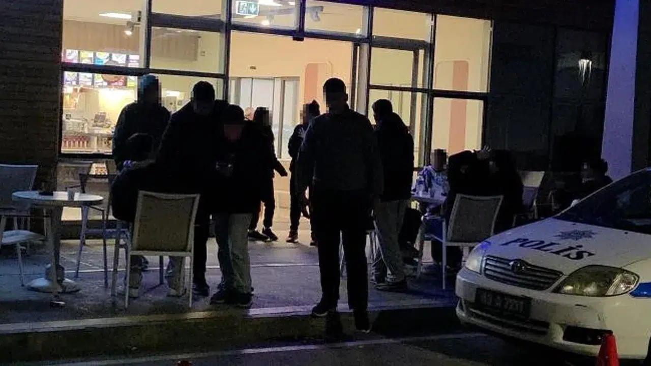 Okul gezisinde zehirlendiler: Çok sayıda öğrenci hastaneye kaldırıldı