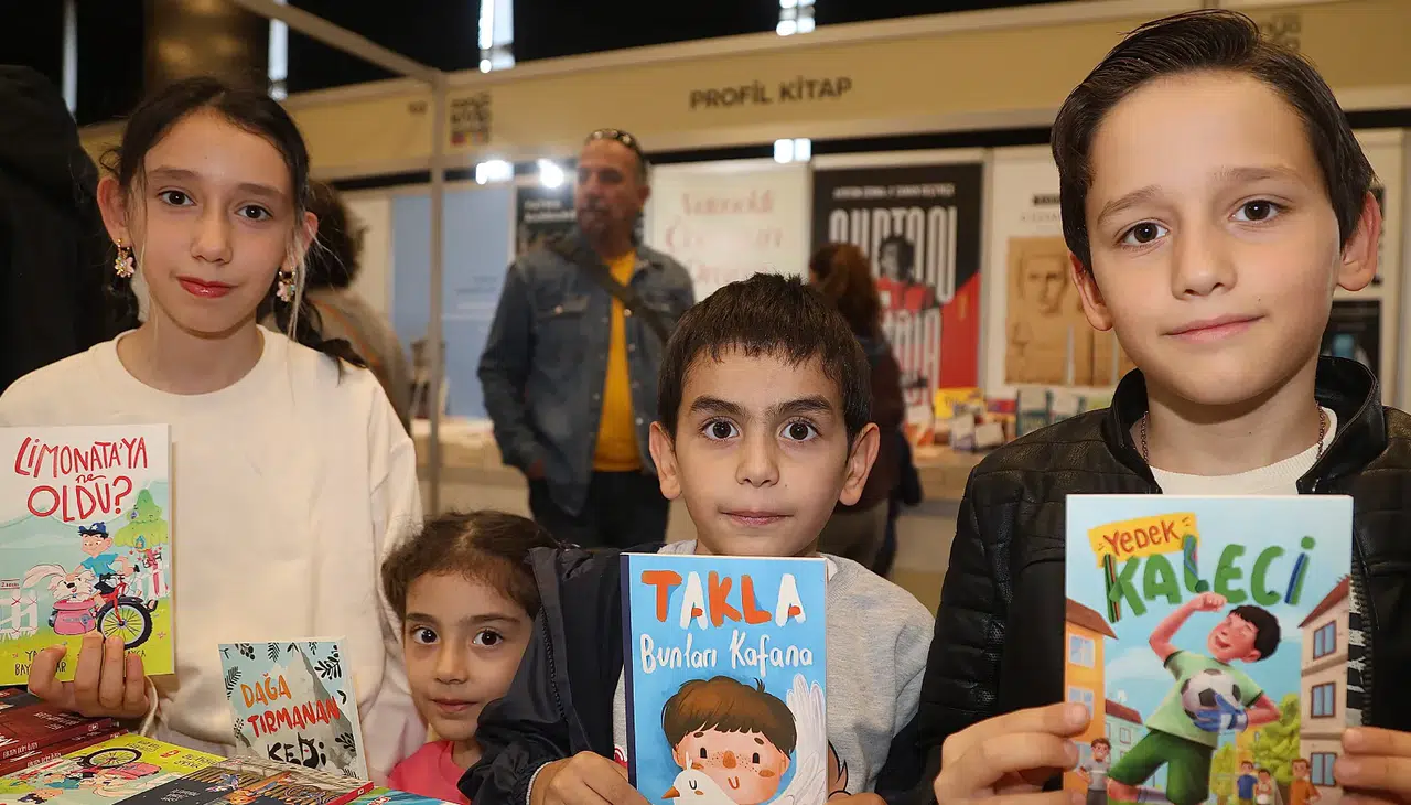 Konya'da kültür şöleni başladı: 12. Kitap Günleri kapıları açtı