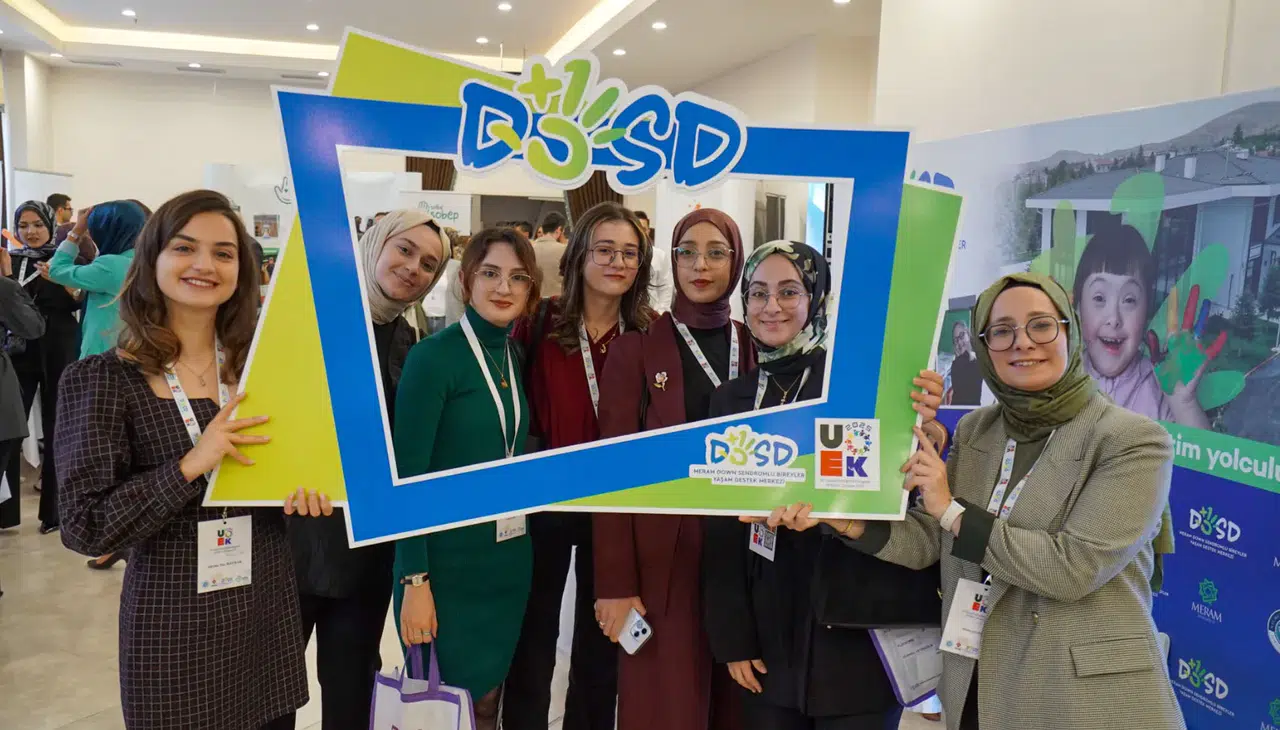 DOSD Meram'dan down sendromluların farkındalığı için +1 adım daha