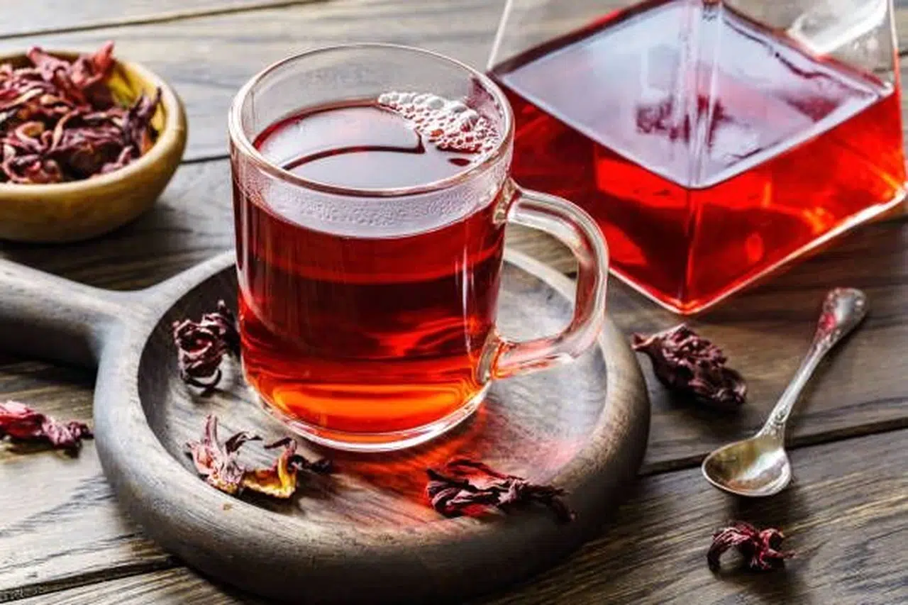 Duymamış olabilirsiniz: Doğanın kırmızı mucizesi Hibiskus çayı gençleştiriyor