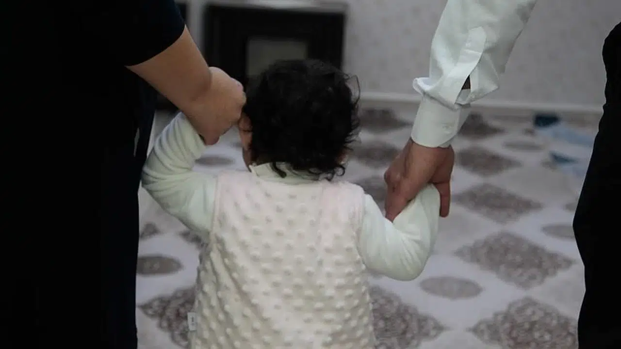 Yeni doğum düzenlemesi: Anneye 24 hafta babaya 15 gün izin
