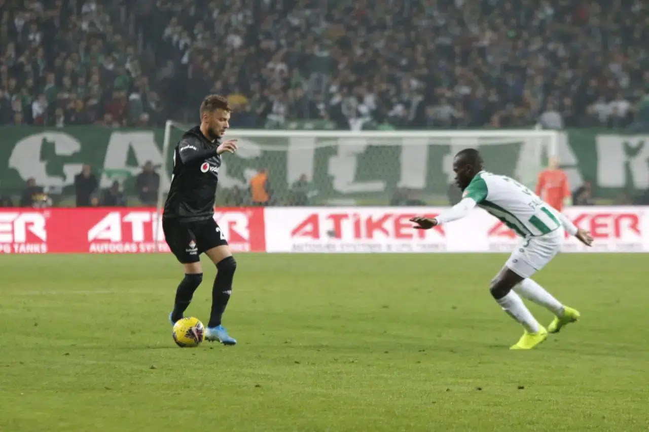Konyaspor ile Beşiktaş arasında tarihi rekabet!  49. Müsabaka