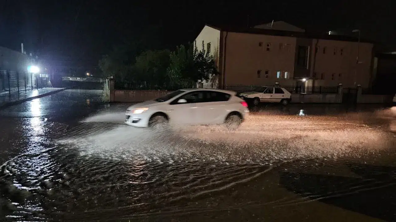 Kış Balkanlardan giriş yaptı: Soğuk ve yağışlı hava uyarısı