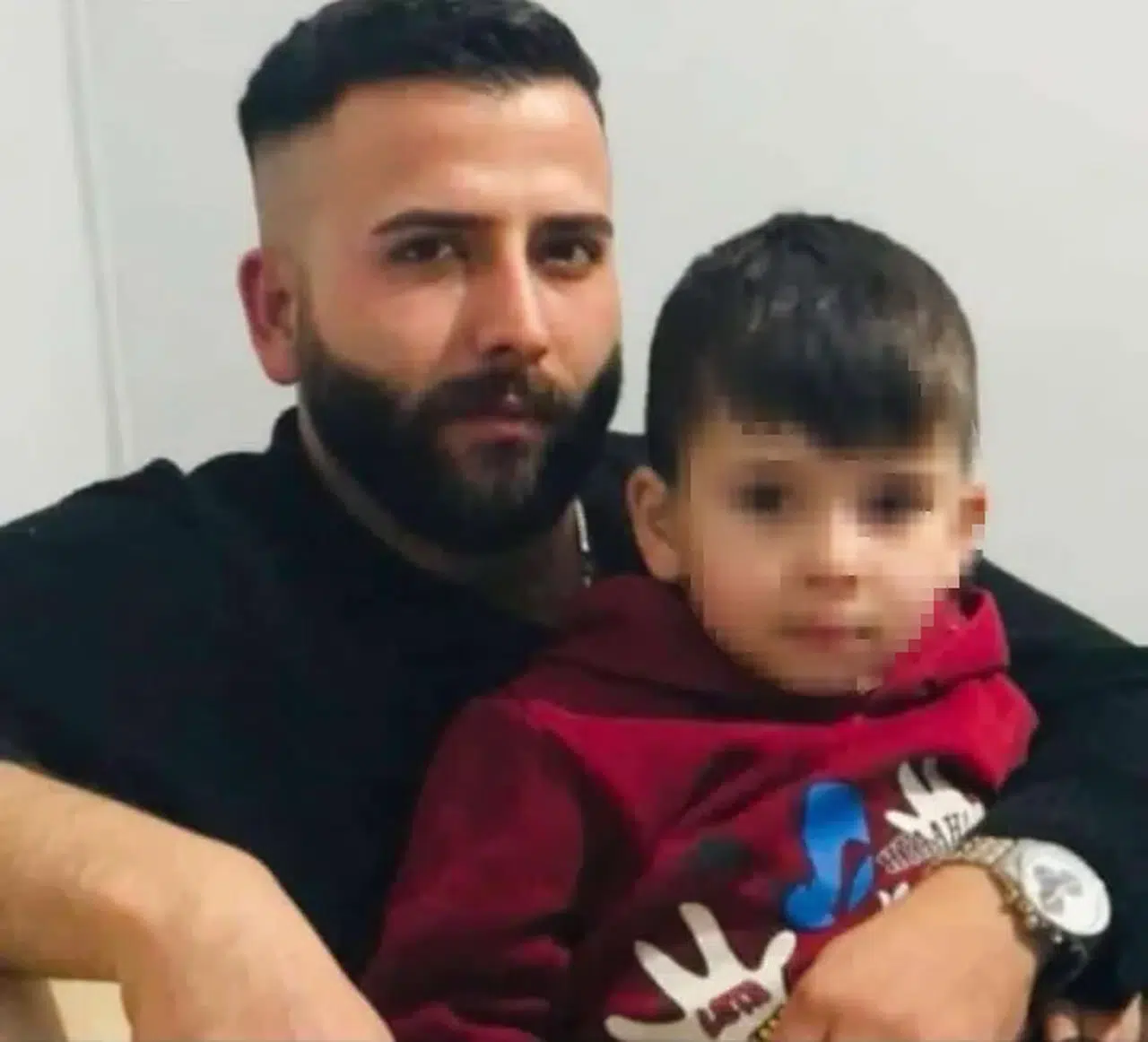 Ortalık kan gölüne döndü: Akraba ailelerin çatışması sokaklara taştı