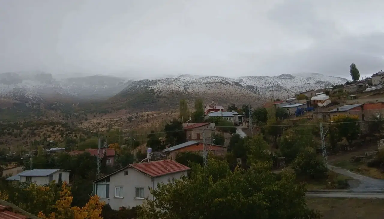 Kış, Konya’yı selamladı: Cephe yağışı soğuk ve kar getirdi