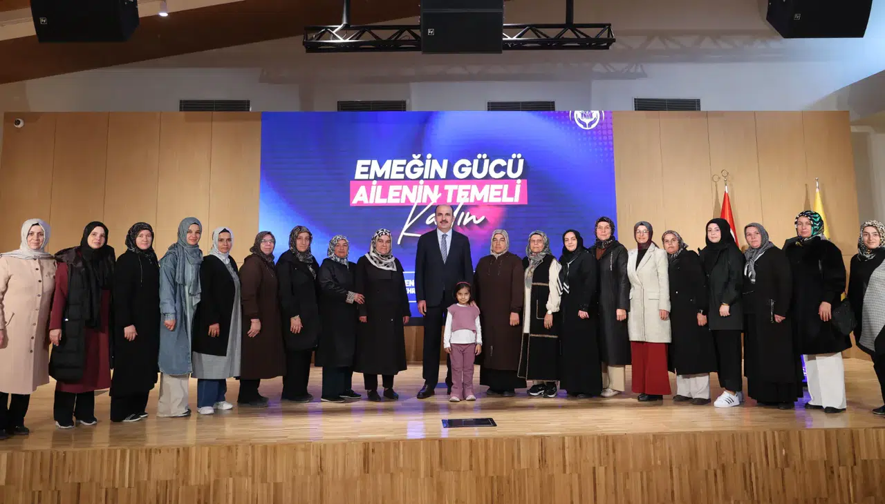 Konyalı kadınlar şehir gezisinde: Turistik noktalara ziyaret