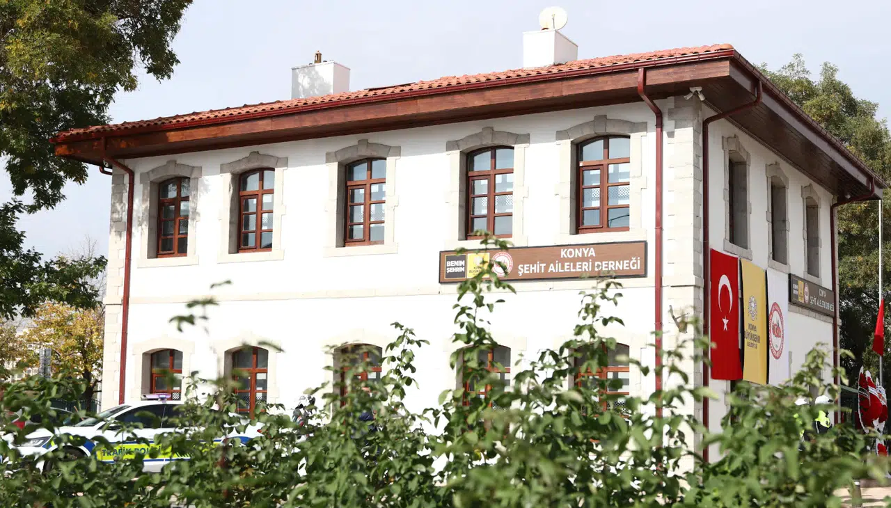 Konya merkezdeki tarihi binanın açılışı yapıldı: Şehitlere vefa