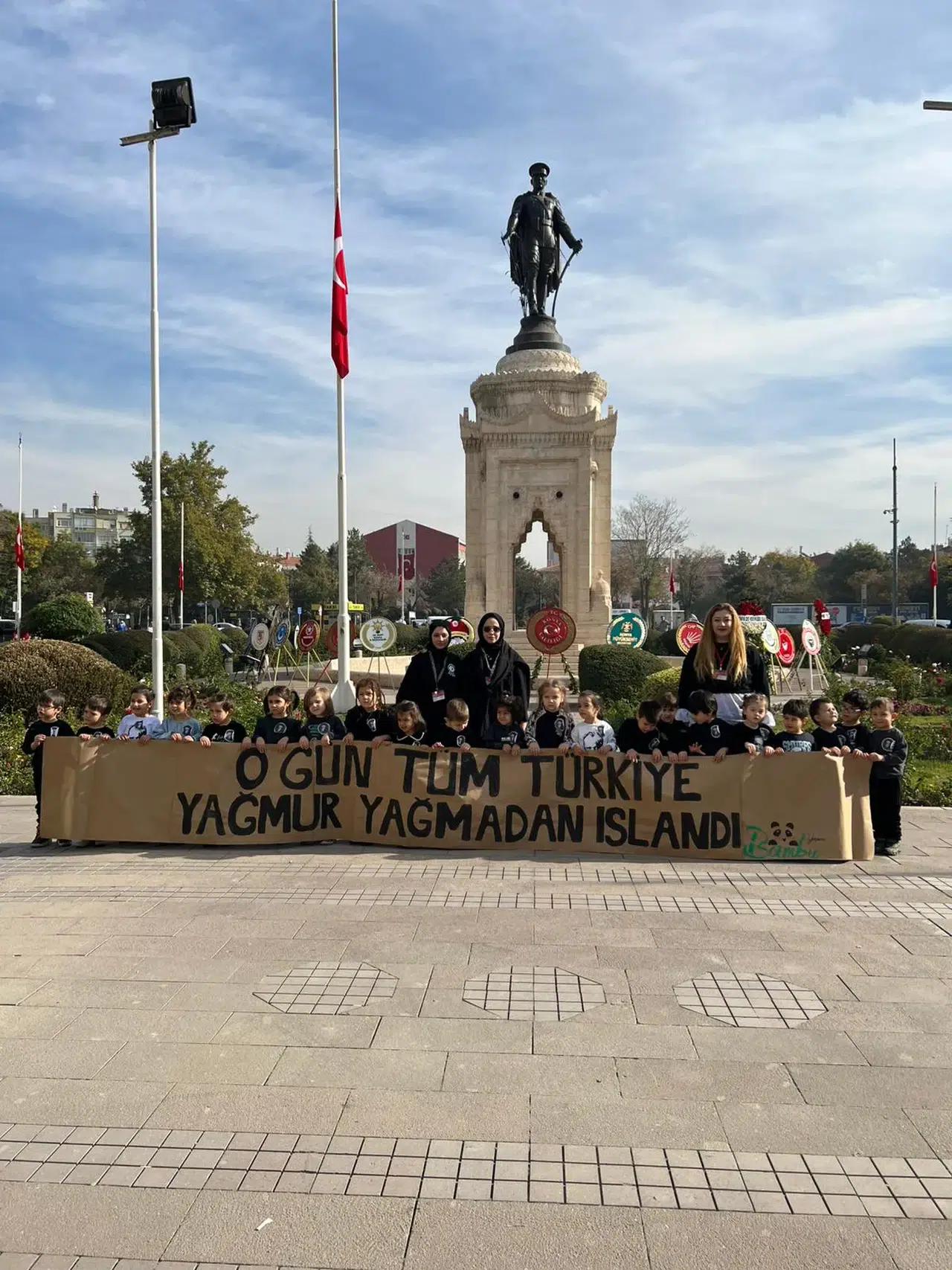 Bambu Yaşam'ın öğrencileri Ata'yı andı
