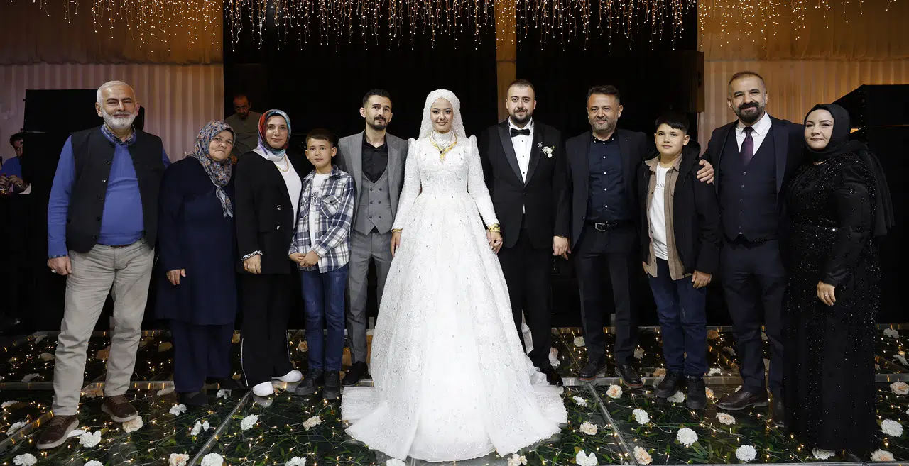 Konya'da mutluluk imzası: Hanife Nur ve İzzet Can evlendi