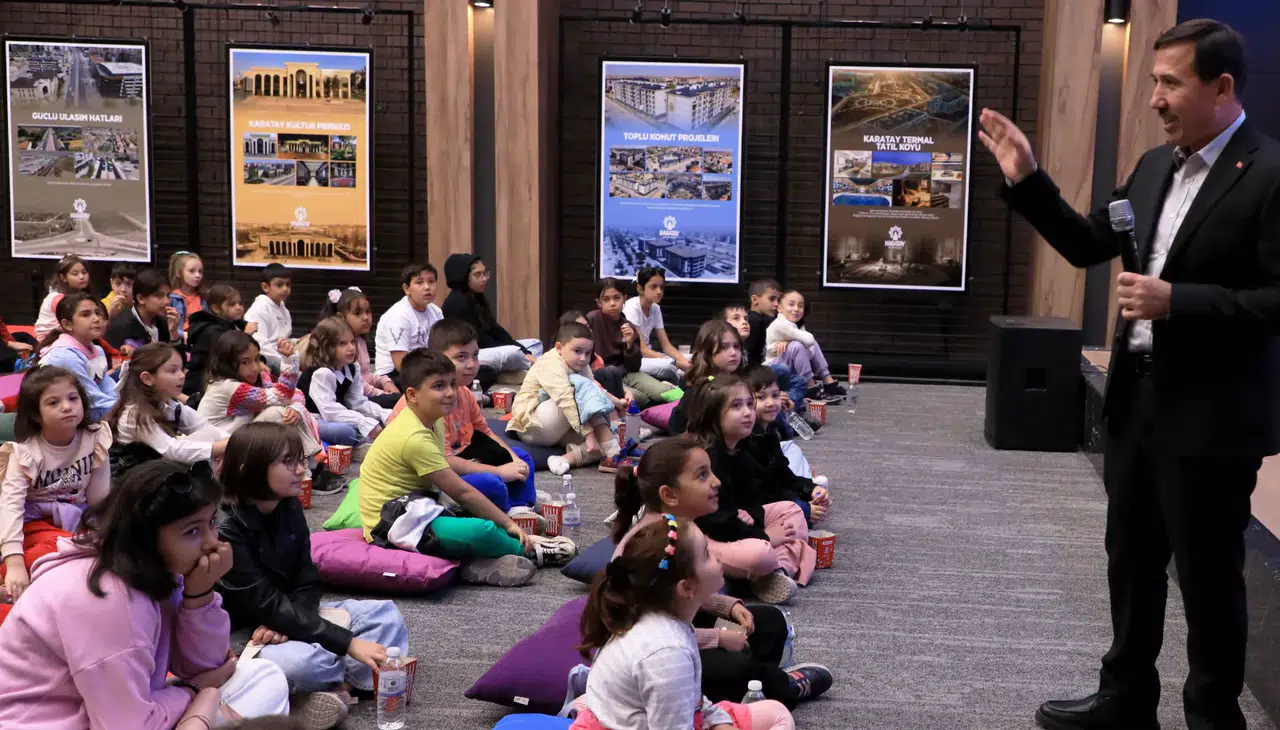 Karatay'da sinema etkinliği yoğun ilgi gördü