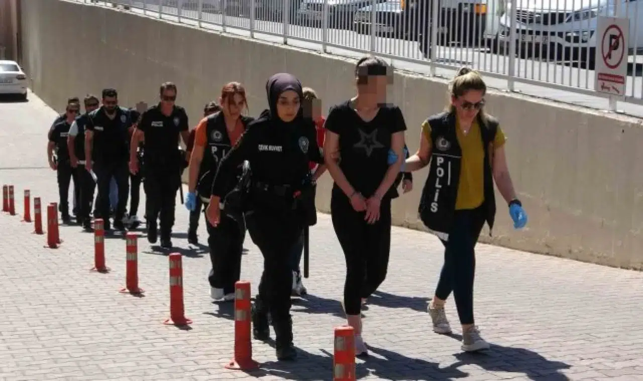 25 ilde siber suç operasyonu: 403 şüpheli yakalandı