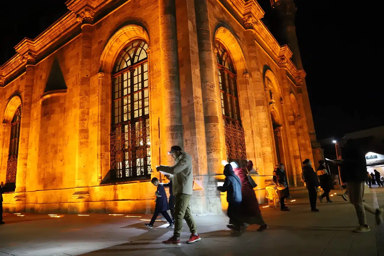 Konyalı vatandaşlar ellerindeki haritayla ne aradı? Görenler şaşırdı
