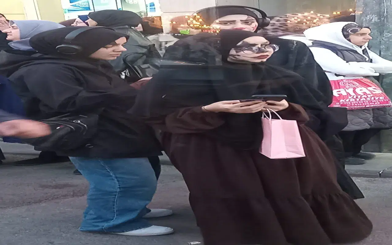 Konya'da ilginç görüntü: Vatandaşın dikkatini çekti kimse ne olduğunu anlayamadı