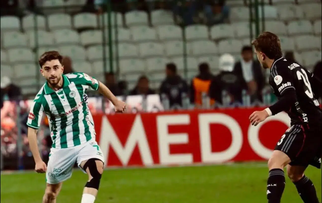 Konyasporlu oyuncuya TFF’den ağır maç ve para cezası!