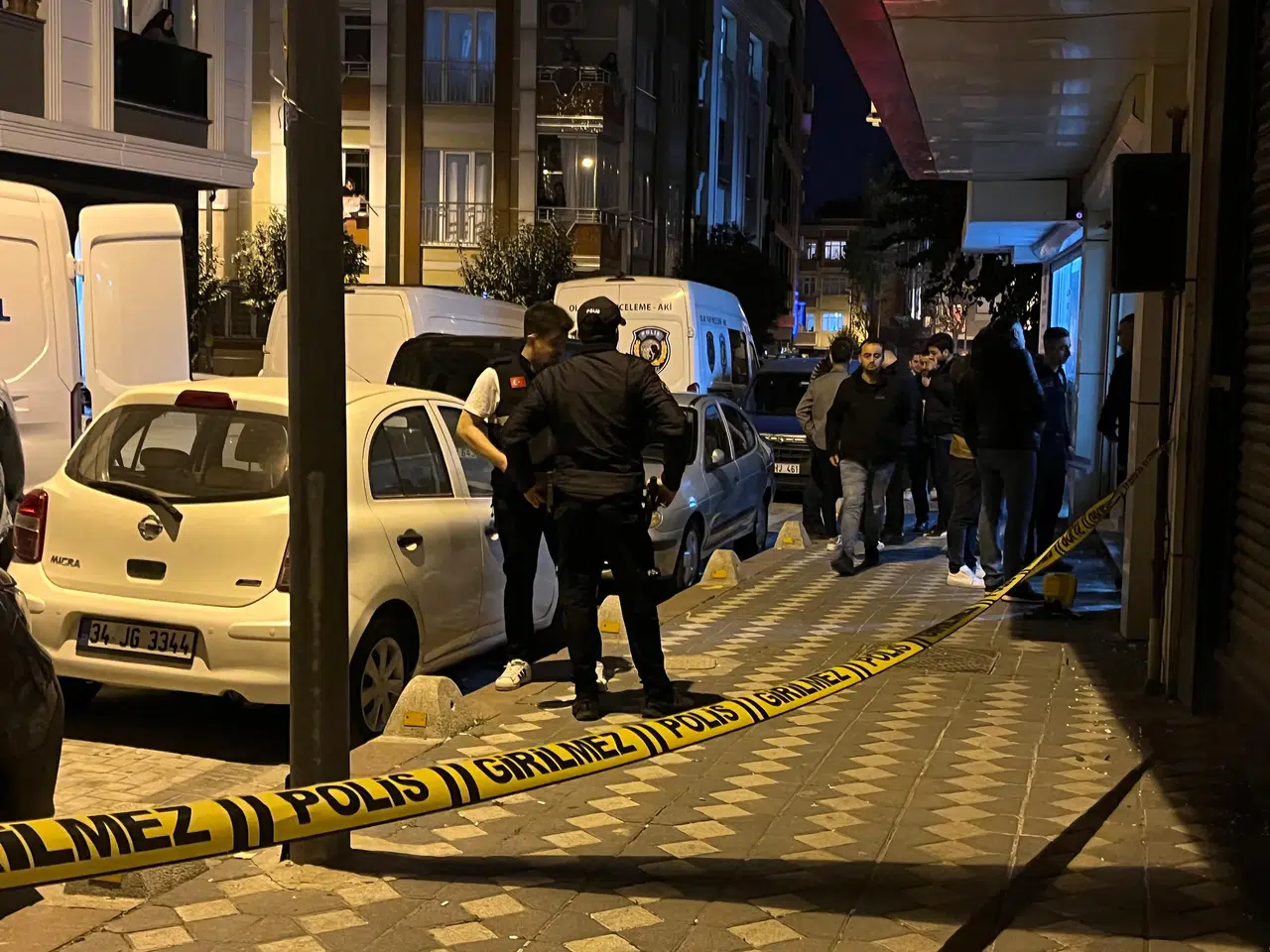 İş yerinde yaşanan tartışma kanlı bitti : 2 ölü 1 yaralı