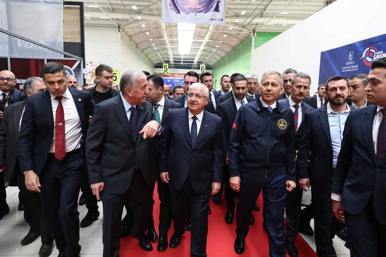 Konya'dan dünyaya gövde gösterisi: Savunma Sanayi kapılarını açtı