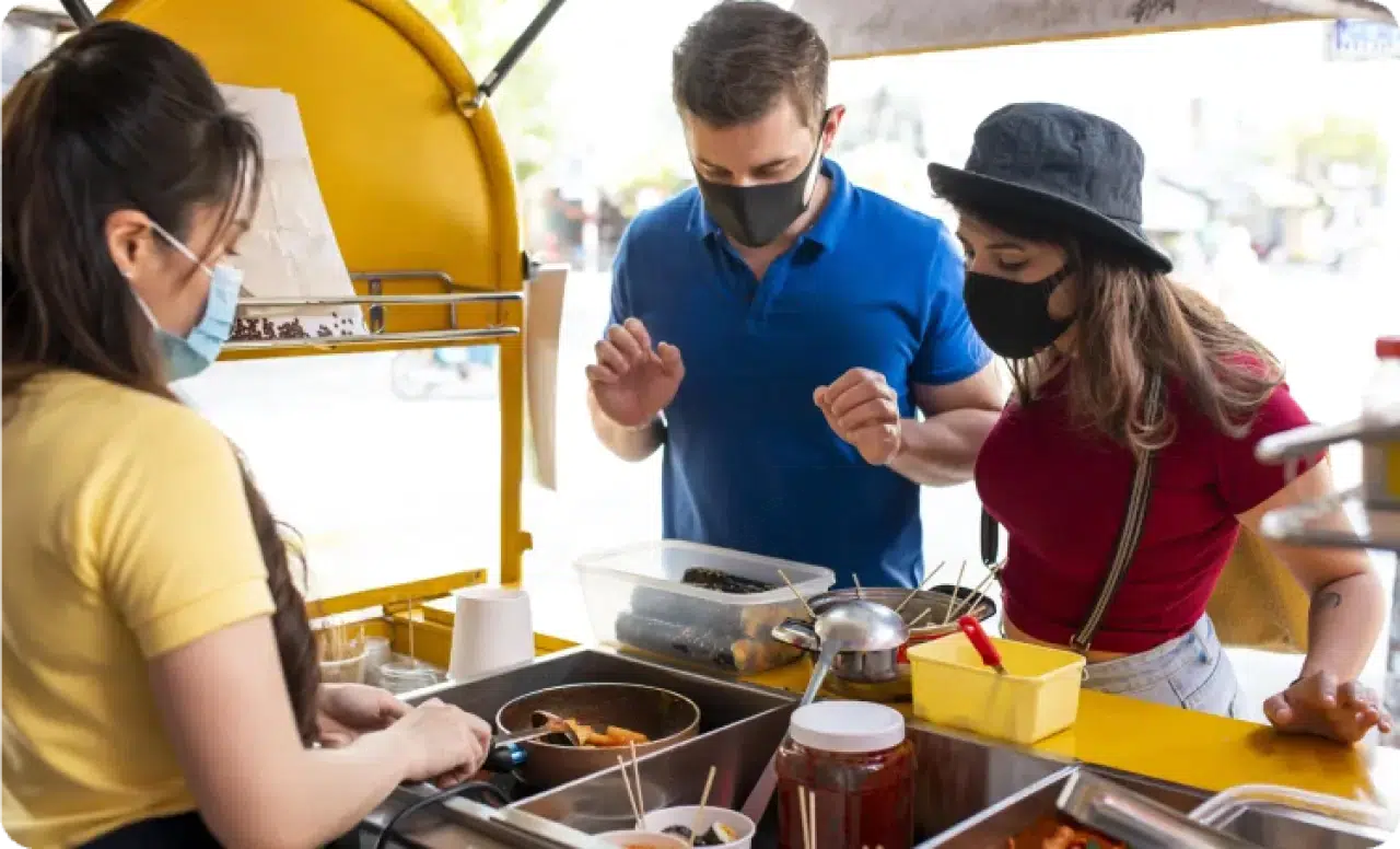 Sokak lezzetleri: İşte sokakta yenmemesi gereken 10 yemek