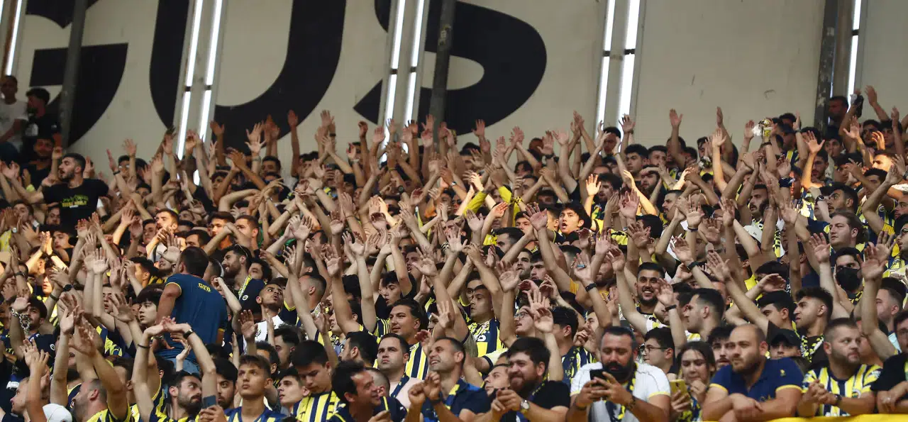 Fenerbahçe temkinli: Kadıköy'de puanlar paylaşıldı: 1-1